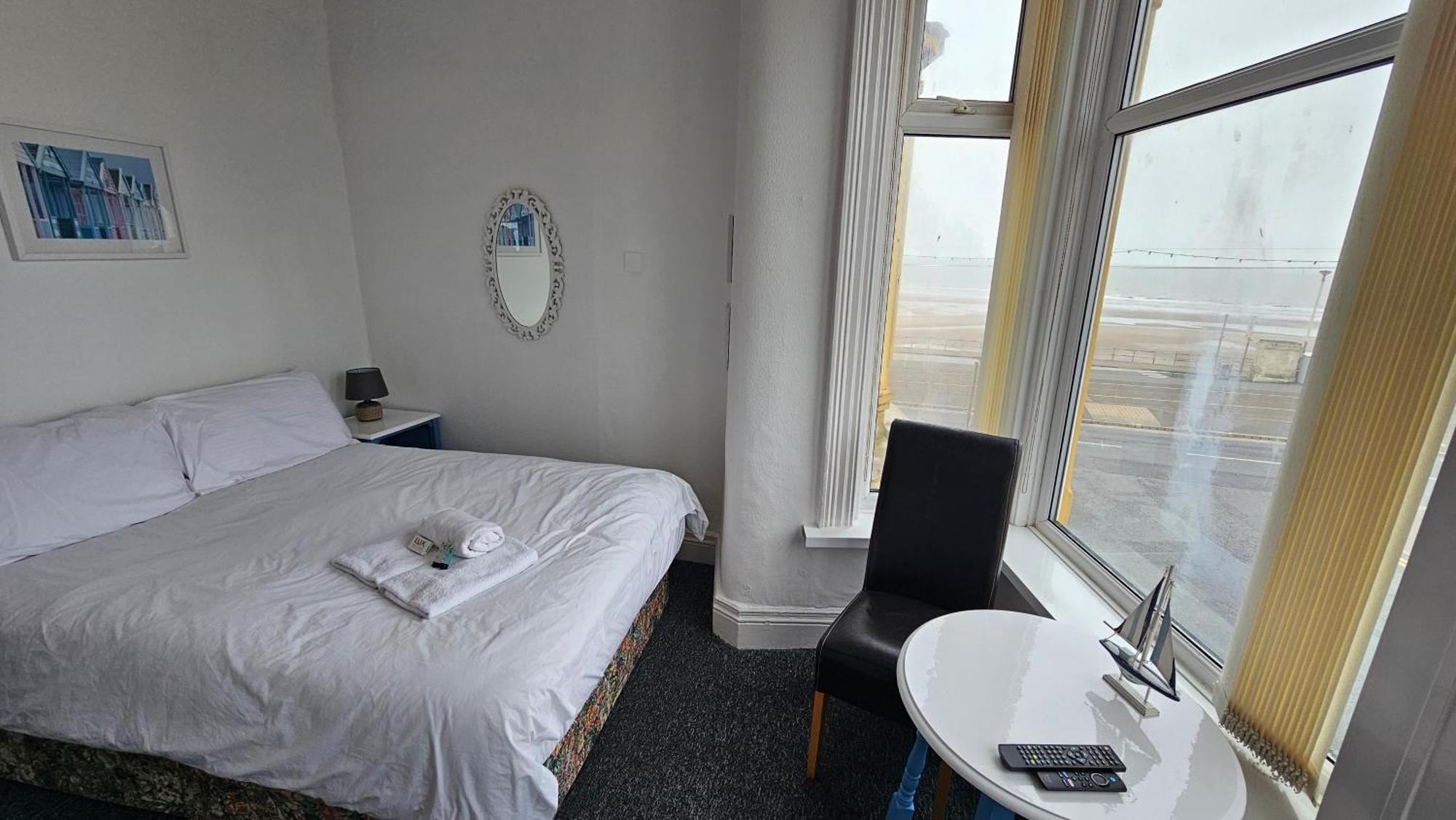 Bowies Lodge Blackpool Exterior foto