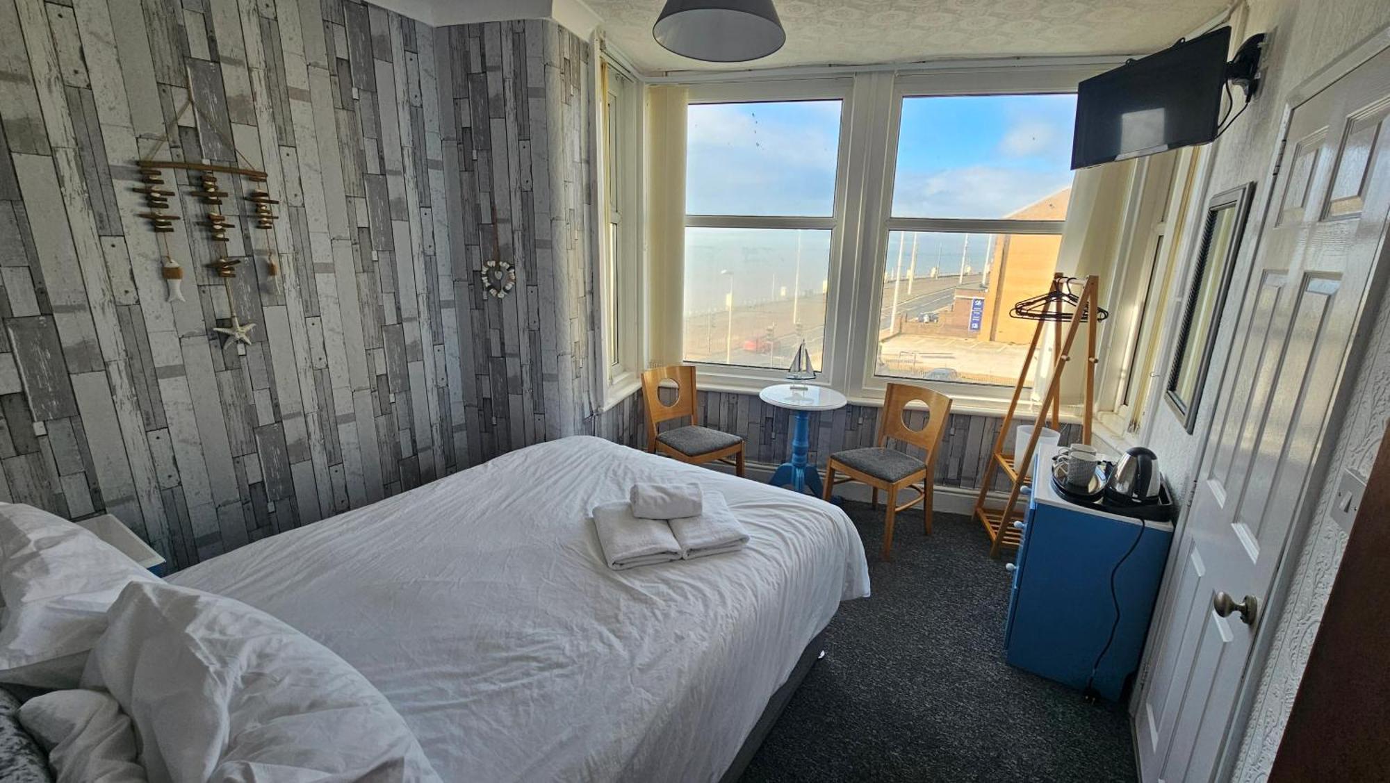 Bowies Lodge Blackpool Exterior foto
