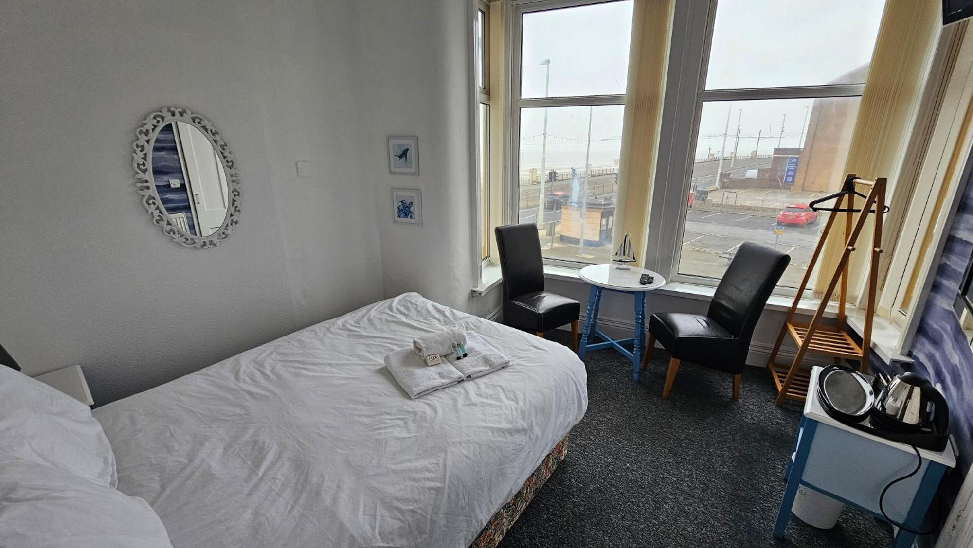 Bowies Lodge Blackpool Exterior foto